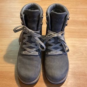 Gray Chaco Boots - Women’s Size 7